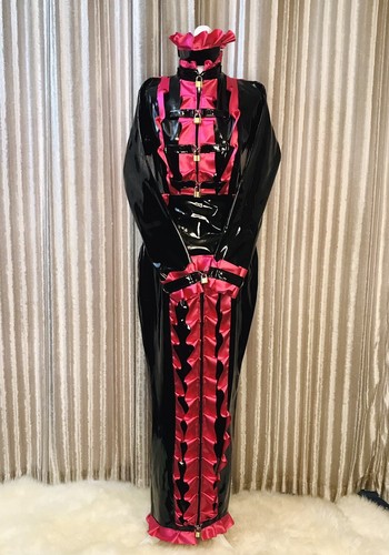 Misfitz blk pvc satin - &,