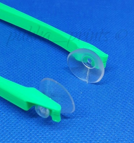 Cricket tongs tweezers feeding