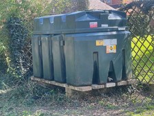 TITAN BUNDED OIL TANK ES2500B