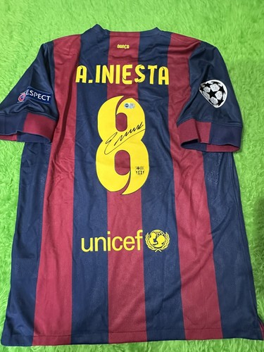 Andrés iniesta signed - iniesta, fc
