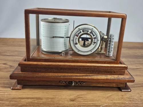 Barograph with glass chart - ,