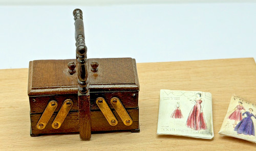 12th scale dollshouse - scale,