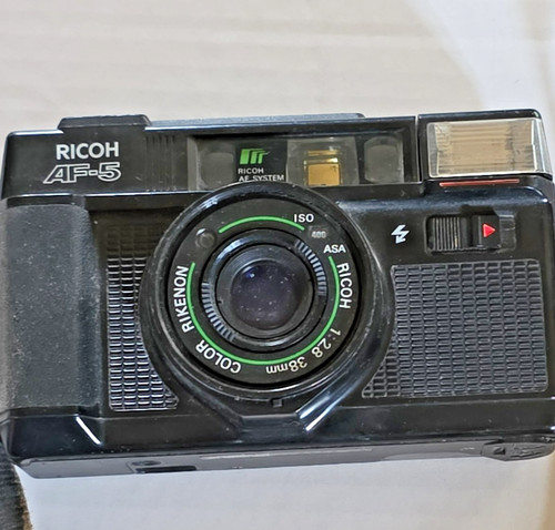 Ricoh 35mm film camera - ricoh,