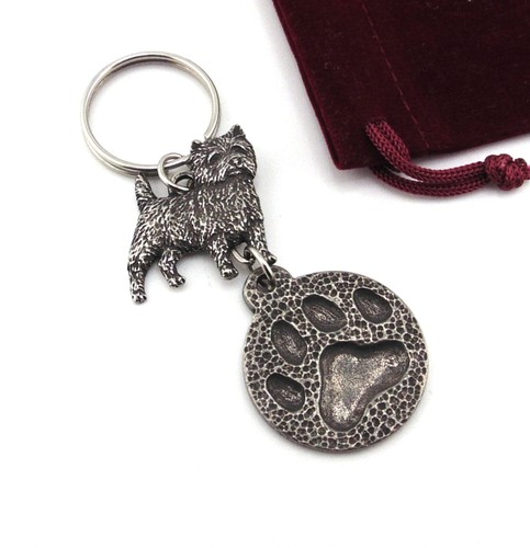 Cairn terrier dog paw - terrier, &