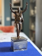 Walter Smith Statue Replica