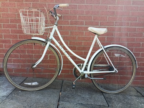 Raleigh caprice ladies bike - ladies,