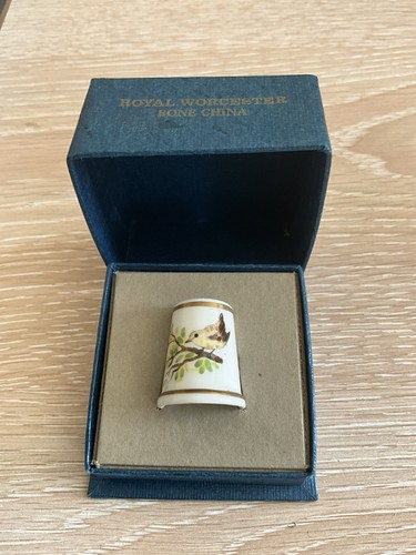 Royal worcester bird thimble - bird,