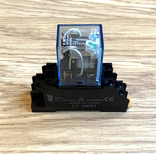 Omron relay with connection - omron,