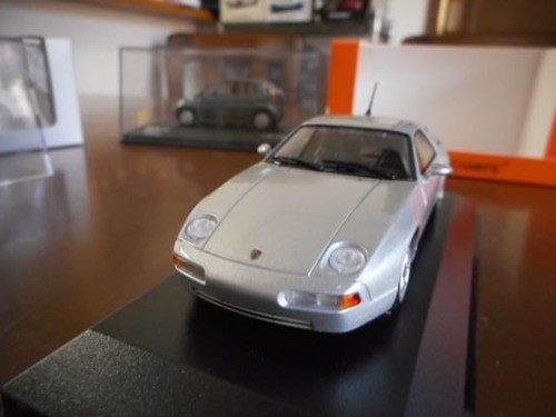 Minichamps porsche 928 - 1/43,