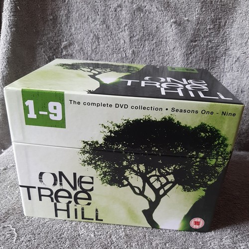 One tree hill complete - tree,