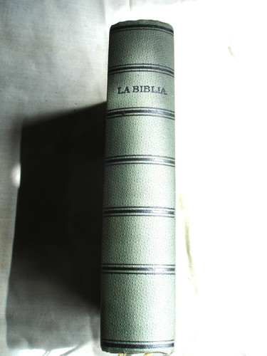 Antique spanish bible 1914 - antique,