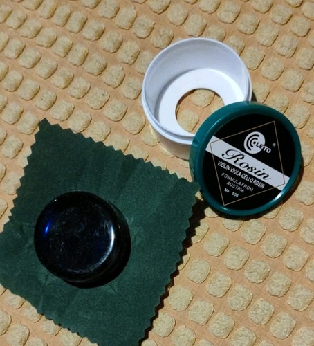 Leto dark rosin for violin
