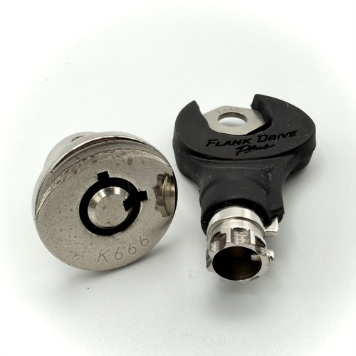 Snap tool box key - on,