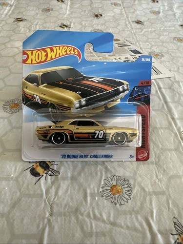 Dodge hemi challenger gold - hemi,
