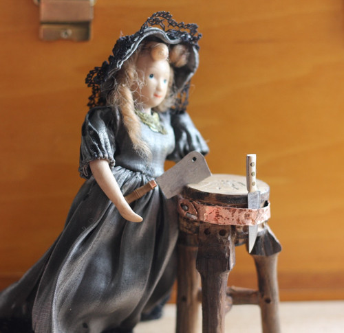 Dolls house miniature - dolls,
