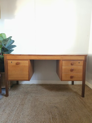Mid century desk - mobler, danish