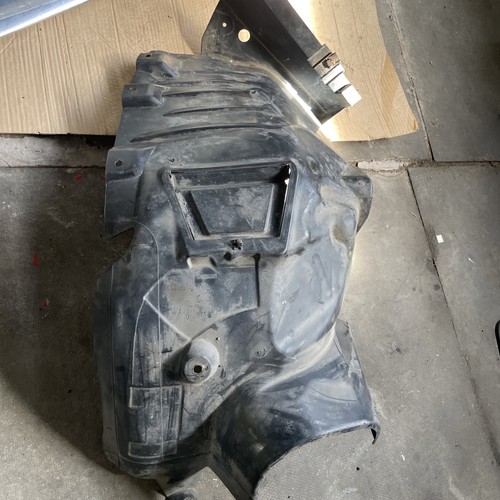 Mercedes w207 2011 wheel arch - 2011,