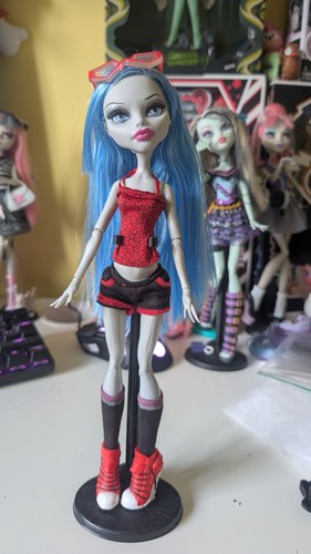 Monster high ghoulia yelps - ghoulia,