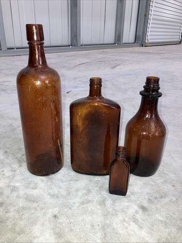 Lot four vintage - lot, antique