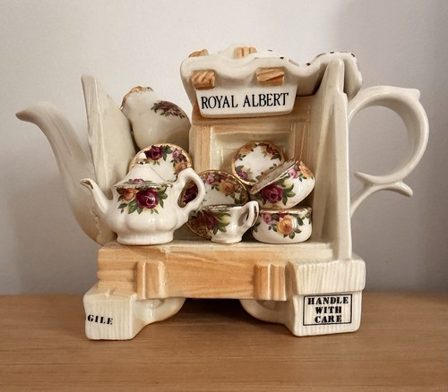 Vintage royal albert old - royal,