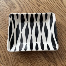 Zebrette Design Mid-Century