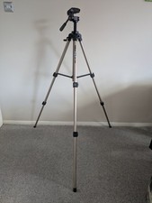 Velbon CX-640 Photographic Video Tripod with Pan/Tilt Head + Camera Base Plate
