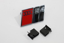 Audi A4 8D B5 FL Grill Badge