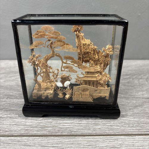 Vintage small chinese hand - small,