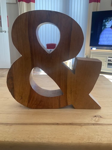 Wooden ampersand free - wooden,
