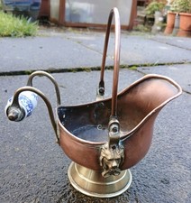 VINTAGE MINIATURE LIONS HEAD