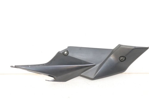 Right underseat panel suzuki - -,