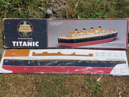 Rare vintage titanic model - rare,