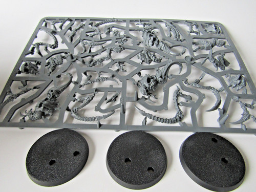 Warhammer 40k tyranids army - a3,