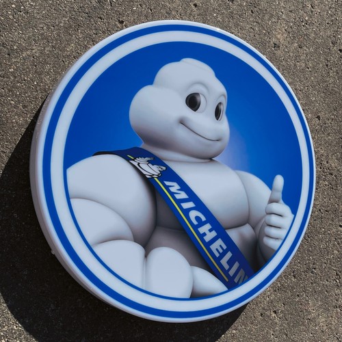Michelin man thumbs led - man, up