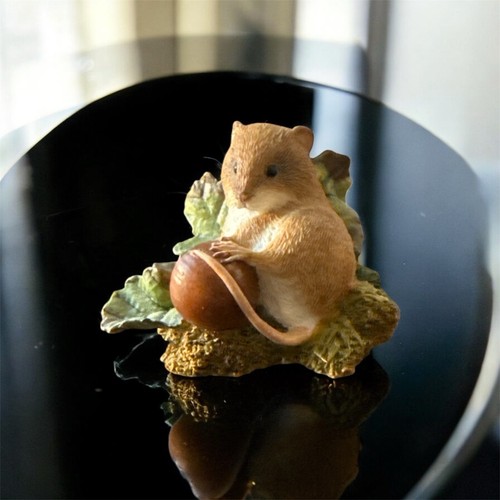 Sherratt simpson mouse - &,