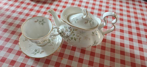 Royal albert haworth coffee - haworth,