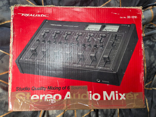 Vintage realistic stereo audio - stereo,