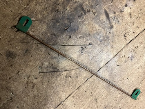 Throw plate fixing bar - fixing,
