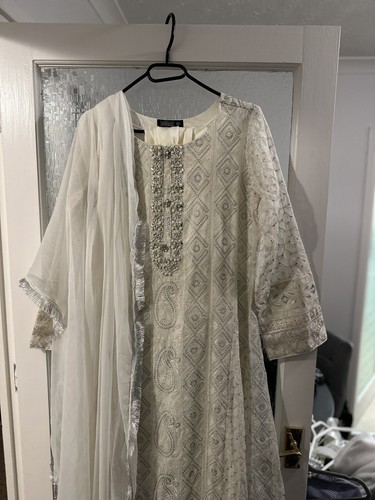 White pakistani dress outfit - white,