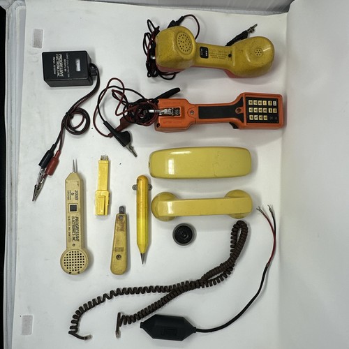 Lot vintage lineman phones - lot,