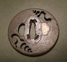 TSUBA　Iron Tsuba　Hand