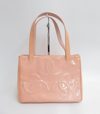 CHANEL CC Patent Leather