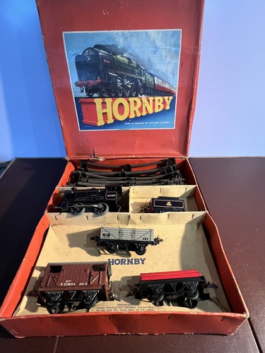 Hornby clockwork train set - clockwork, in