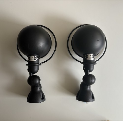 Pair black jielde wall - of,
