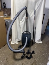 Miele S2111 Cylinder Bagged