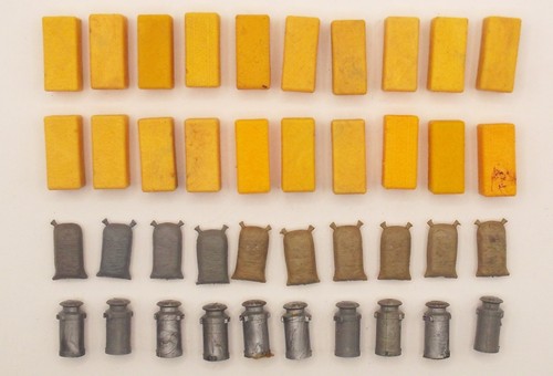 Britains farm lot 20x - lot, hay