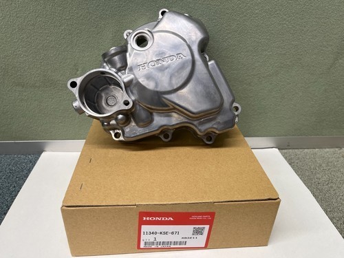 Honda genuine left crankcase - honda,