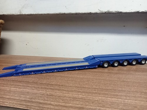 Corgi modern truck heavy - modern,