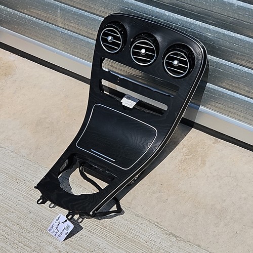 Mercedes class s205 - c-class, centre