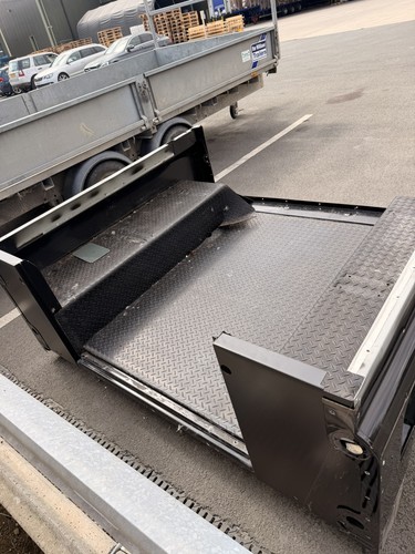 Land rover defender rear - land,